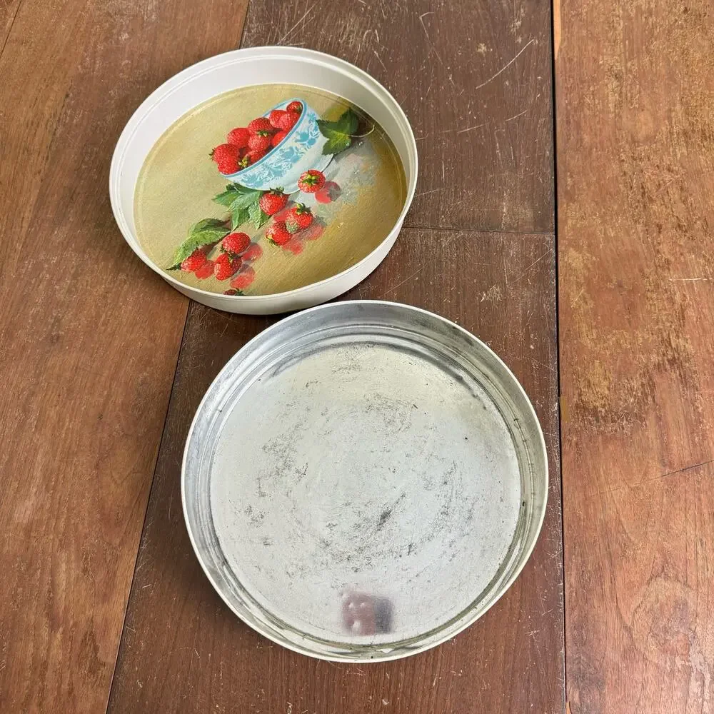 Mrs. Carver's 1950s Strawberry Litho Round Fruit‎ Cake Metal Tin Container